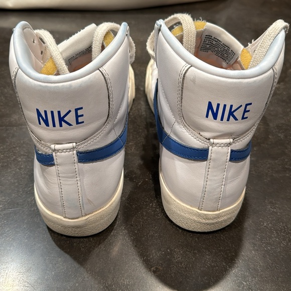 Women’s Nike Blazer Mid '77 'White Racer Blue Swoosh Sneakers - Picture 4 of 11